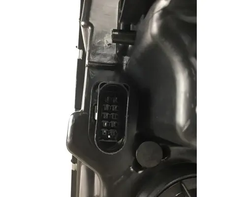 KENWORTH T680 HEADLAMP