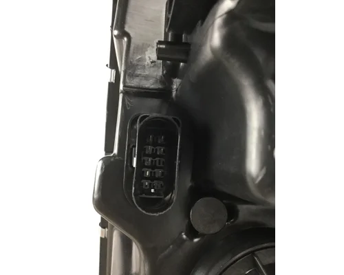 KENWORTH T680 HEADLAMP