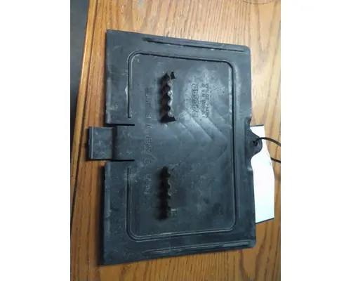 KENWORTH T680 HOOD, FENDER