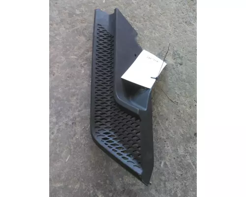 KENWORTH T680 HOOD, SECTION