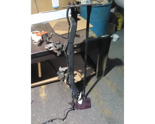 KENWORTH T680 HOOD BRACKET