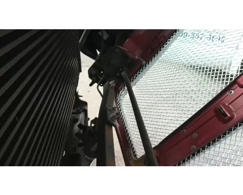 KENWORTH T680 HOOD BRACKET