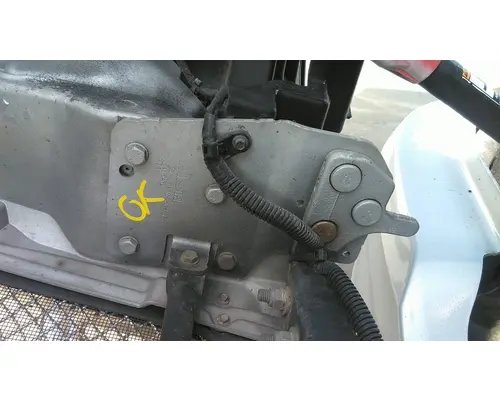 KENWORTH T680 HOOD BRACKET