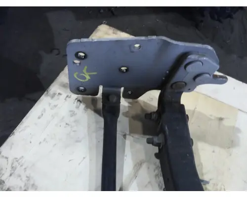 KENWORTH T680 HOOD BRACKET