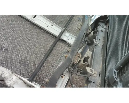 KENWORTH T680 HOOD BRACKET