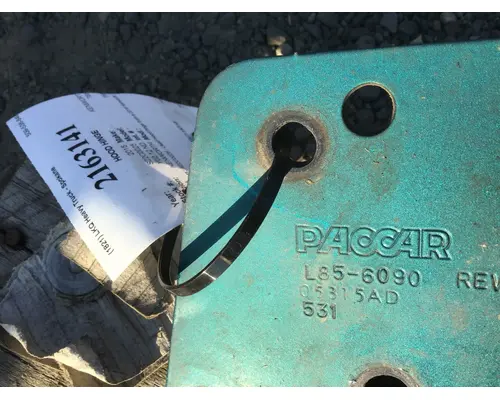 KENWORTH T680 HOOD HINGE