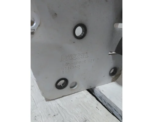 KENWORTH T680 HOOD HINGE