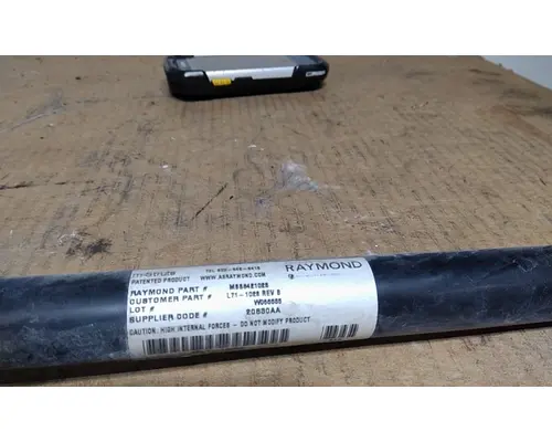 KENWORTH T680 HOOD SHOCKSTRUT