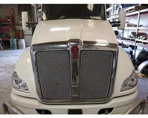 KENWORTH T680 HOOD