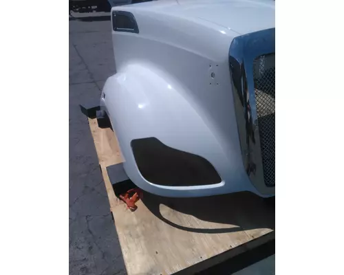 KENWORTH T680 HOOD