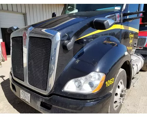 KENWORTH T680 HOOD