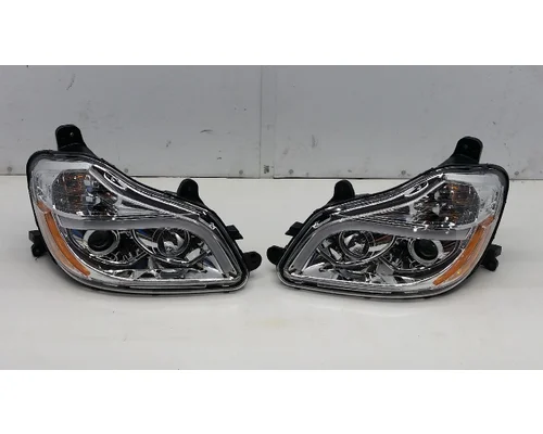 KENWORTH T680 Headlamp Assembly