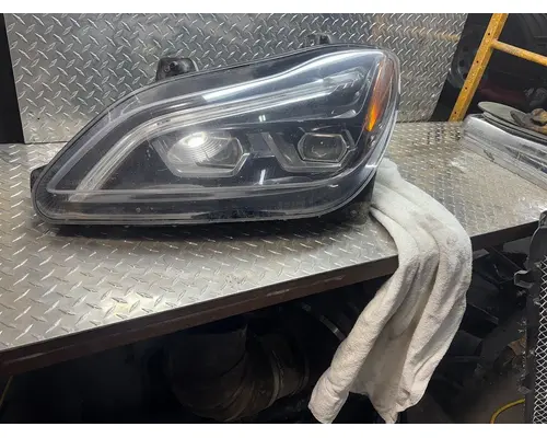 KENWORTH T680 Headlamp Assembly