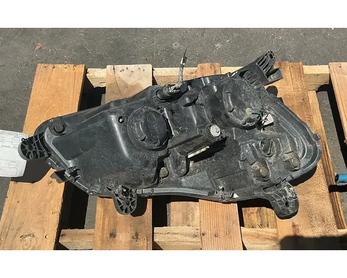 KENWORTH T680 Headlamp Assembly