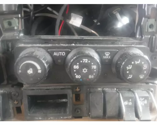 KENWORTH T680 Heater  AC Control