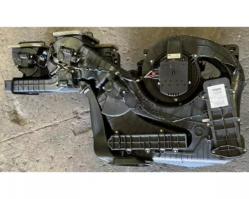 KENWORTH T680 Heater Assembly