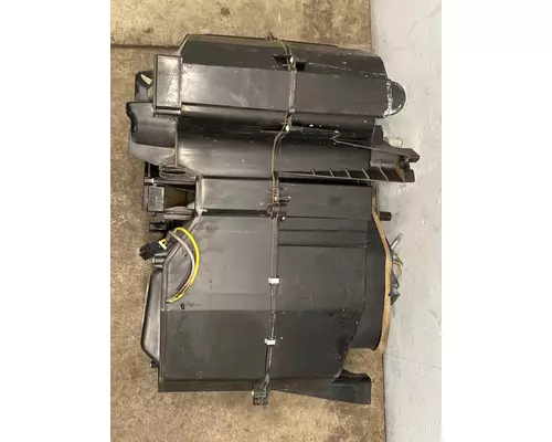 KENWORTH T680 Heater Box