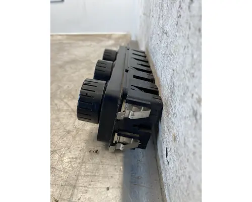KENWORTH T680 Heater or Air Conditioner Parts, Misc.
