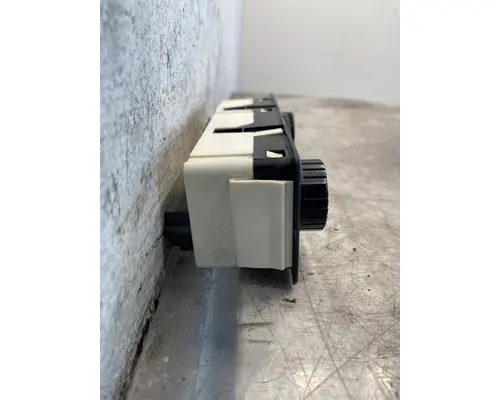 KENWORTH T680 Heater or Air Conditioner Parts, Misc.