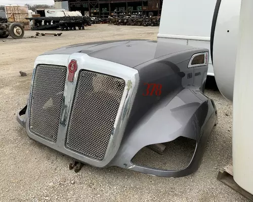 KENWORTH T680 Hood