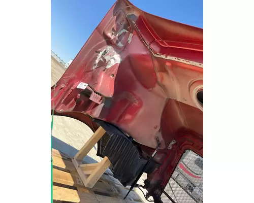 KENWORTH T680 Hood