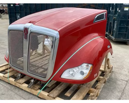 KENWORTH T680 Hood