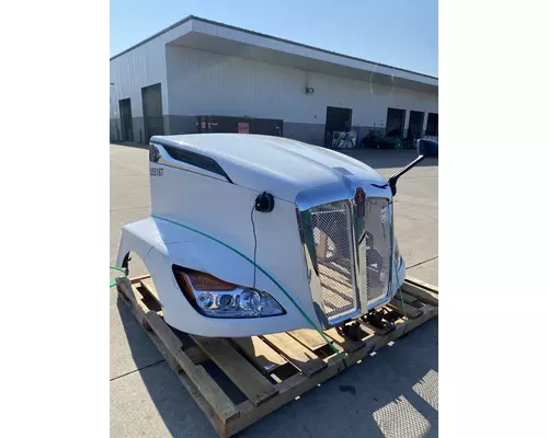 KENWORTH T680 Hood