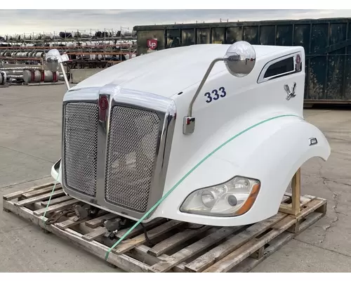 KENWORTH T680 Hood