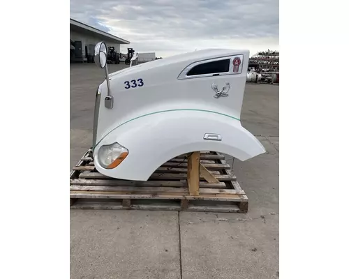 KENWORTH T680 Hood