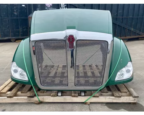 KENWORTH T680 Hood