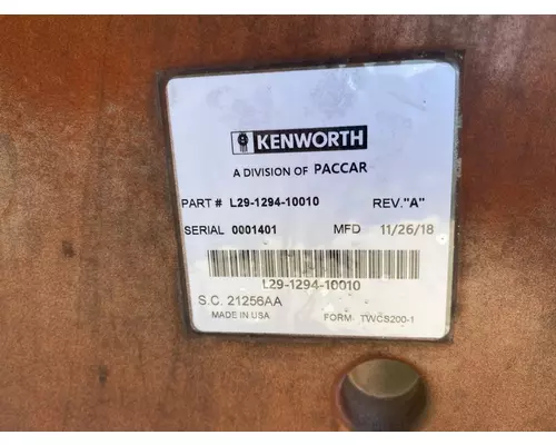 KENWORTH T680 Hood