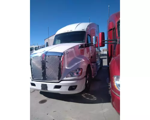 KENWORTH T680 Hood