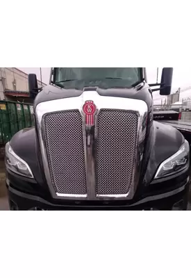 KENWORTH T680 Hood