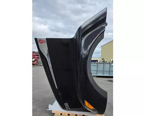 KENWORTH T680 Hood