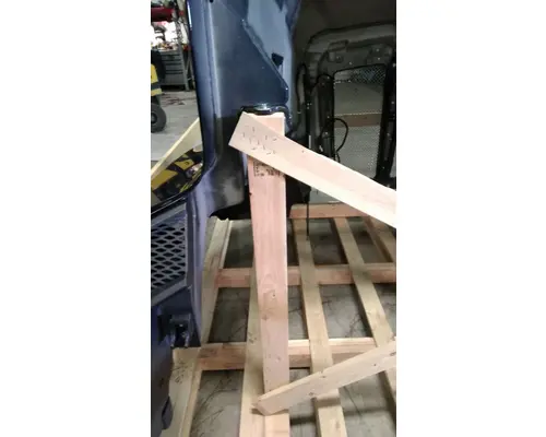 KENWORTH T680 Hood