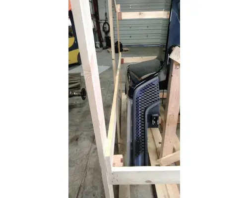 KENWORTH T680 Hood