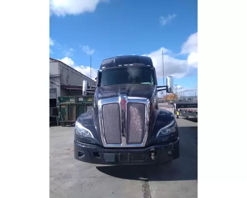 KENWORTH T680 Hood