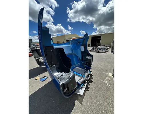 KENWORTH T680 Hood