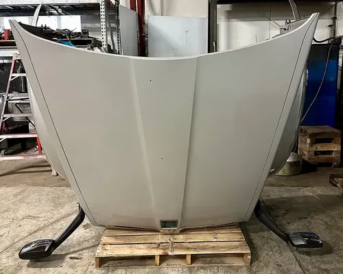 KENWORTH T680 Hood