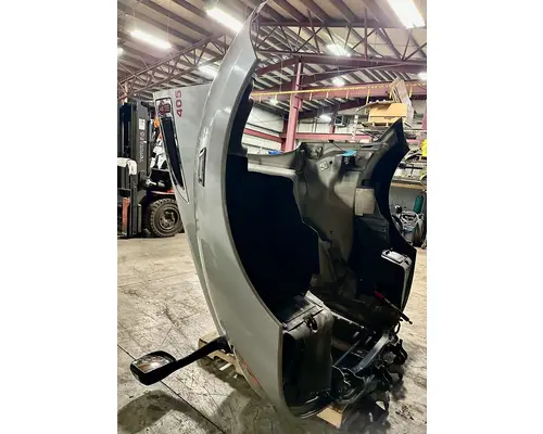KENWORTH T680 Hood