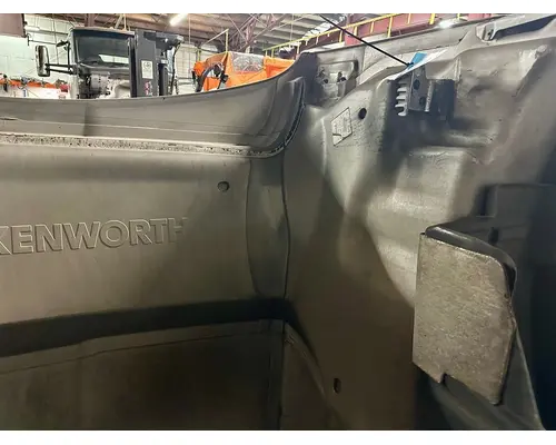 KENWORTH T680 Hood