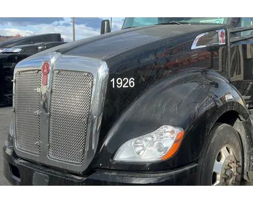 KENWORTH T680 Hood