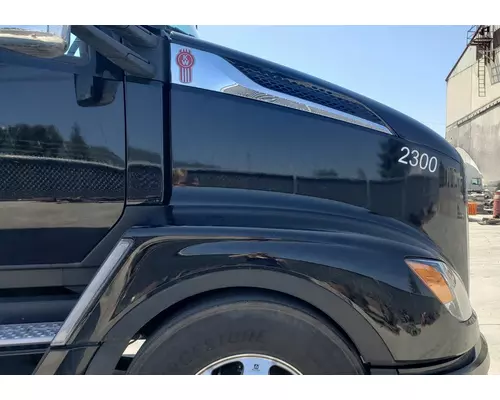 KENWORTH T680 Hood