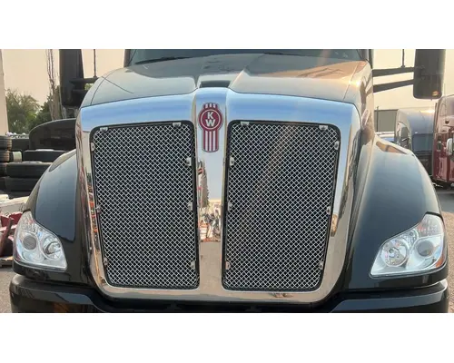 KENWORTH T680 Hood