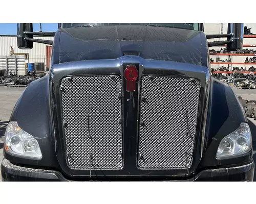 KENWORTH T680 Hood