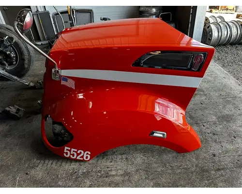 KENWORTH T680 Hood