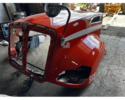 KENWORTH T680 Hood