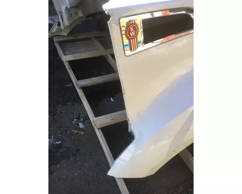 KENWORTH T680 Hood