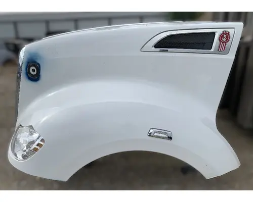 KENWORTH T680 Hood