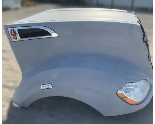 KENWORTH T680 Hood
